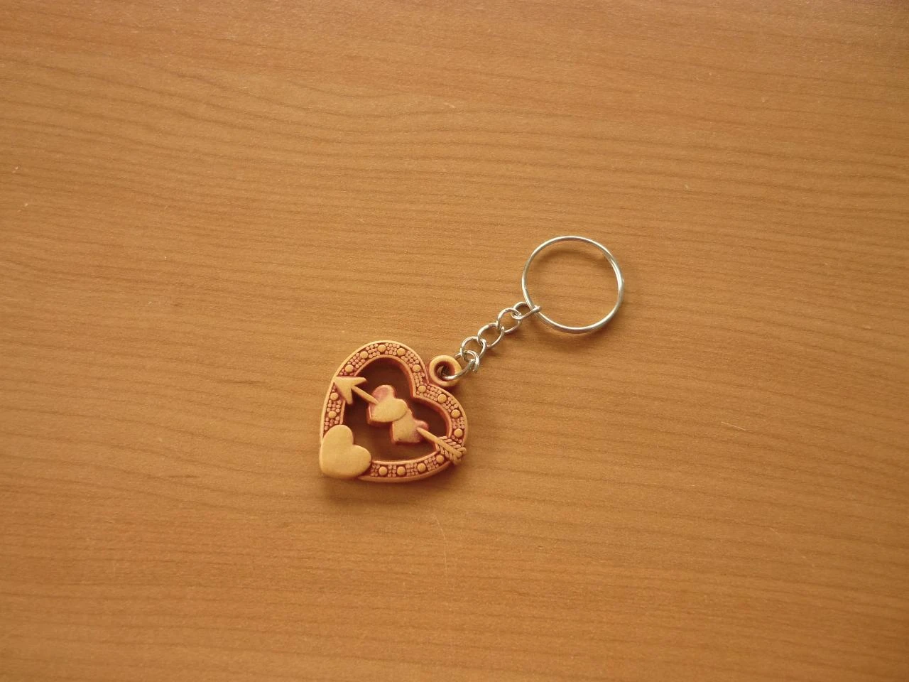 Bruin oranje rode hart hanger sleutelhanger – photo 3